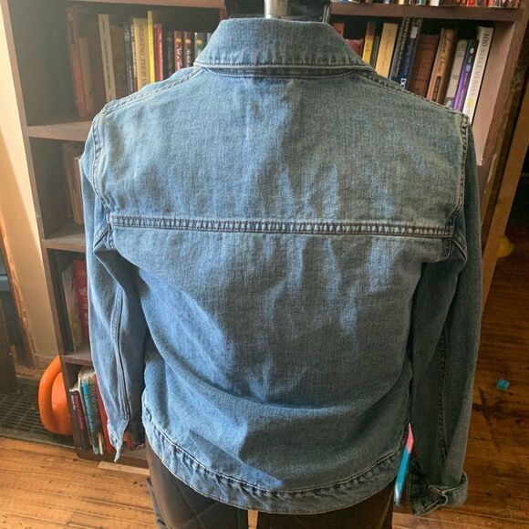 Roxy distressed S medium wash normcore jean jacket - Picture 2 of 3